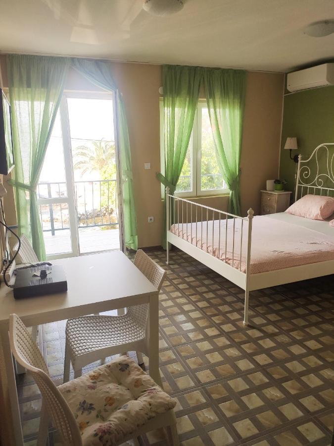 Studio Apartments Krasici Tivat Cameră foto